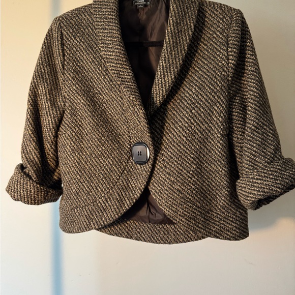 Women's Brown 3/4 Cropped Blazer - Picture 2 of 6